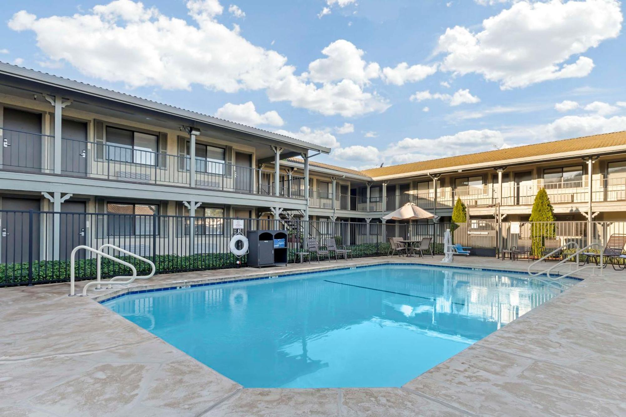 Best Western Cordelia Inn Экстерьер фото